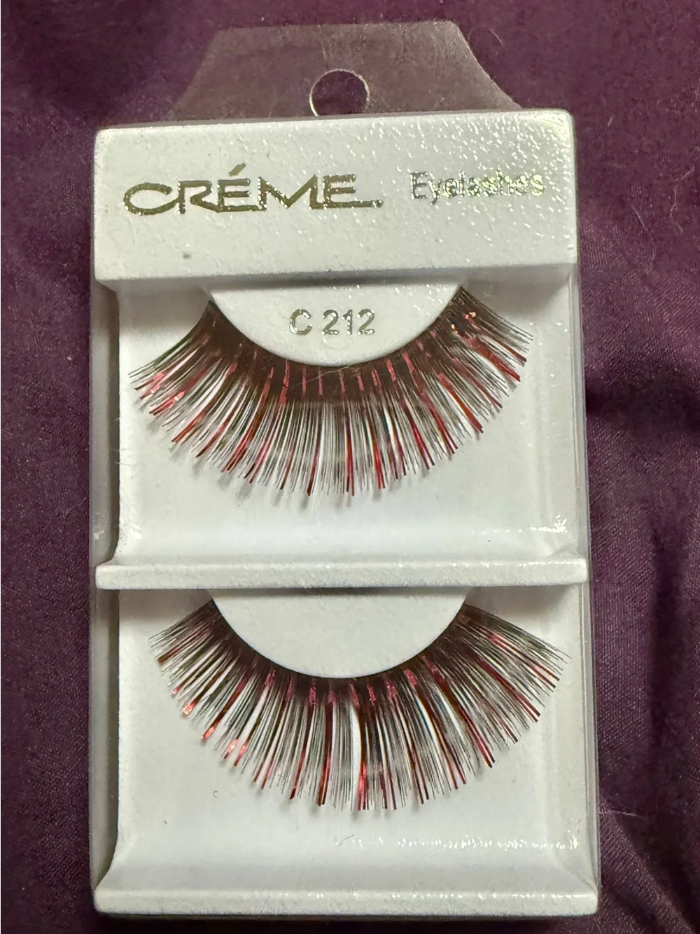 Crème C212 False Eyelashes with Red Accent Strands